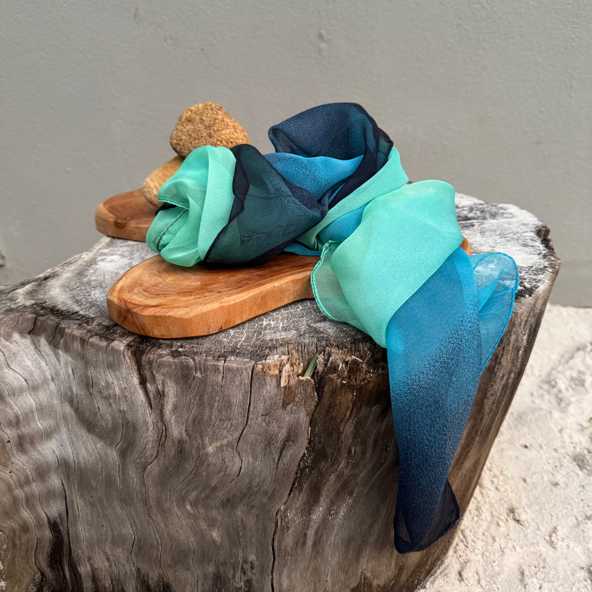 Play scarf